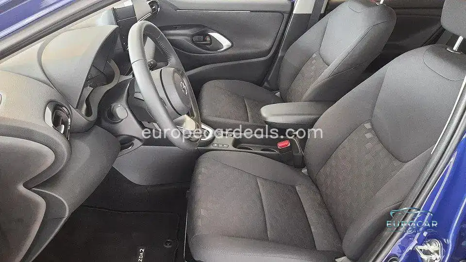 Mazda 2 Hybrid