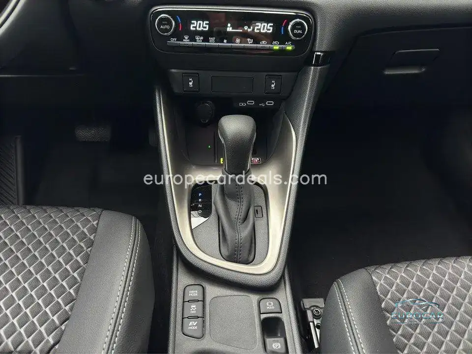 Mazda 2 Hybrid