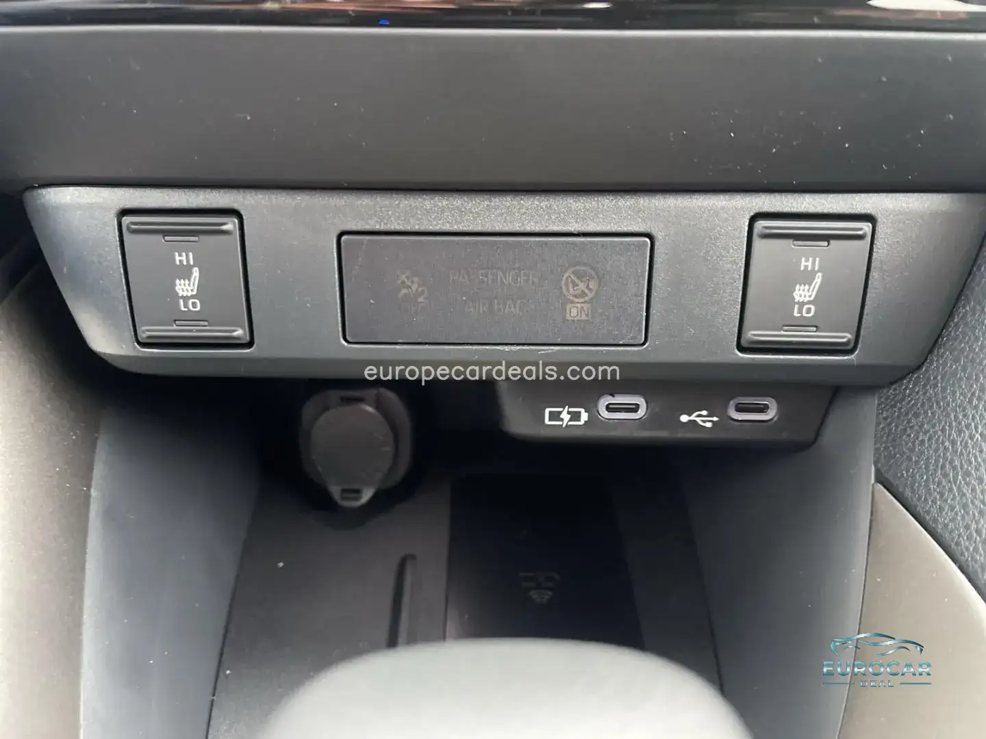 Mazda 2 Hybrid