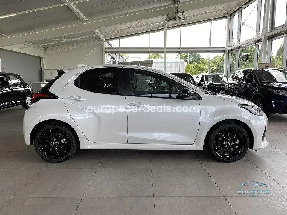 Mazda 2 Hybrid