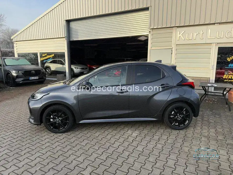 Mazda 2 Hybrid