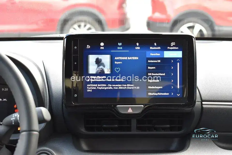 Mazda 2 Hybrid