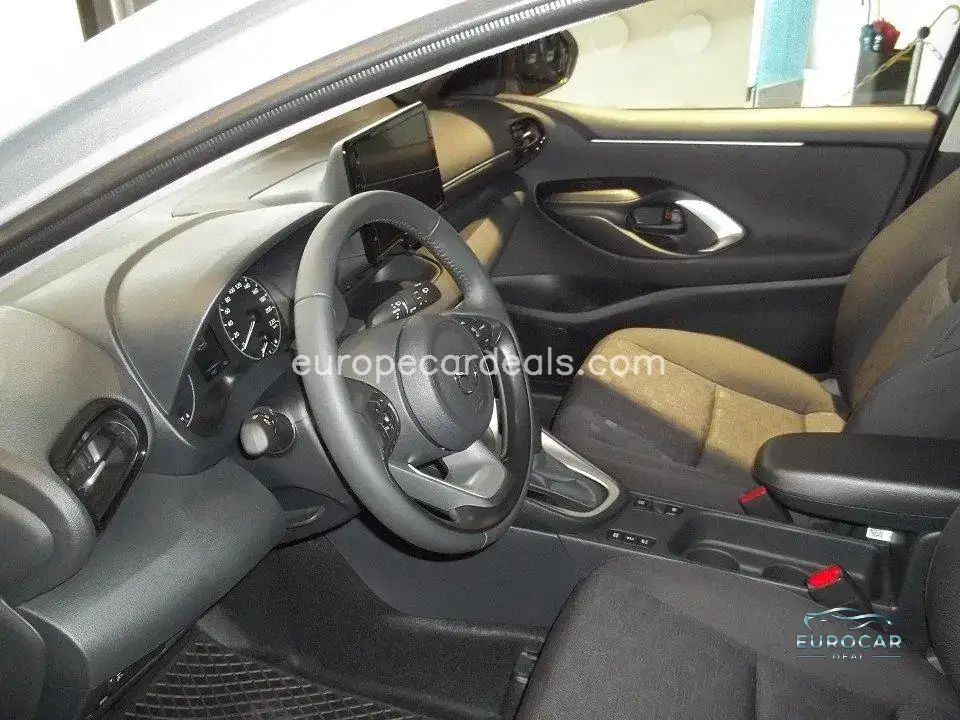 Mazda 2 Hybrid