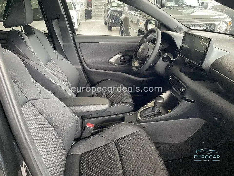 Mazda 2 Hybrid