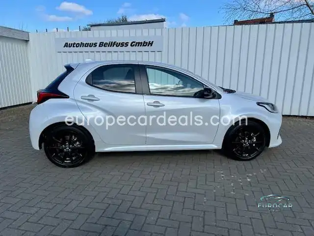 Mazda 2 Hybrid