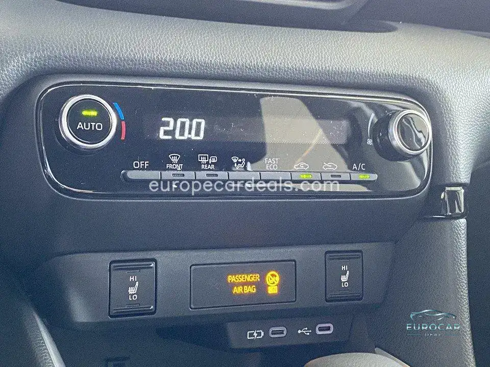 Mazda 2 Hybrid