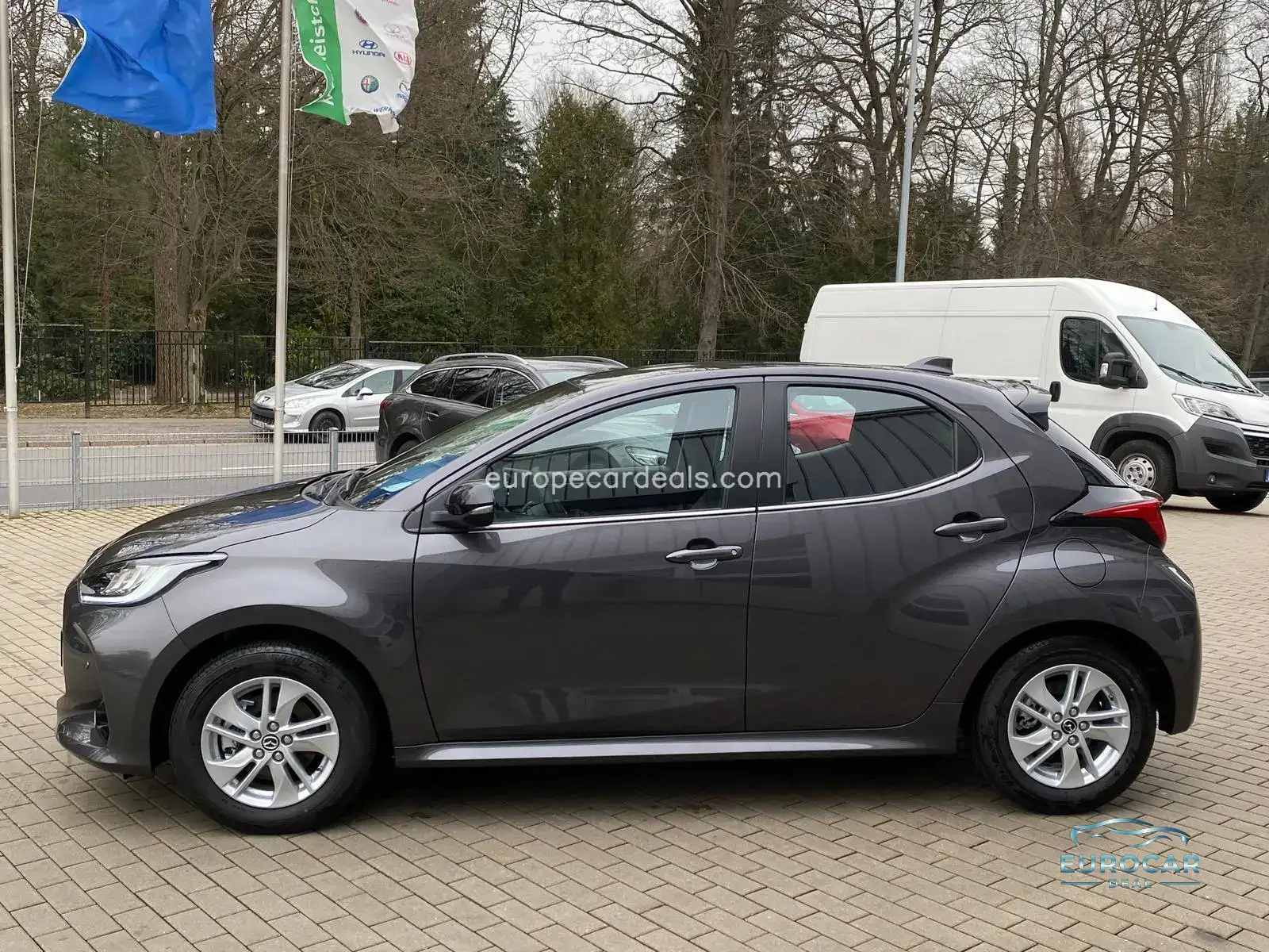 Mazda 2 Hybrid