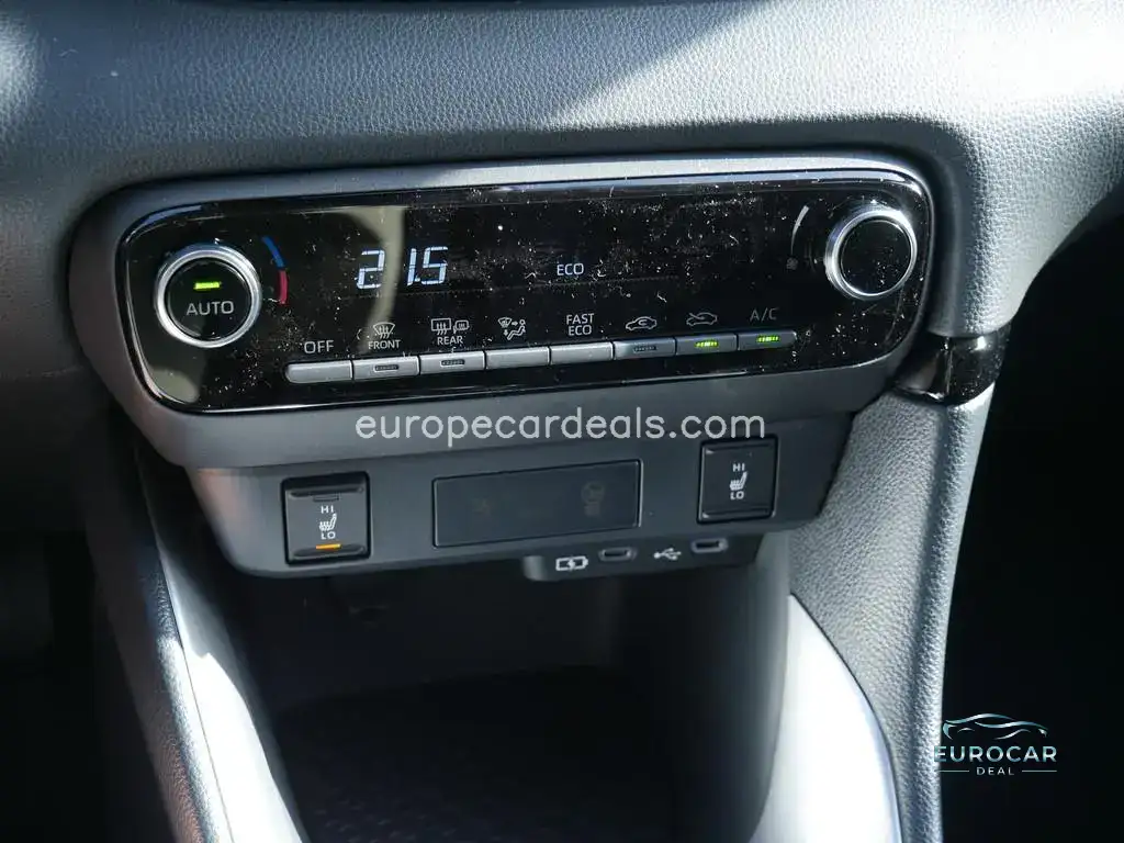 Mazda 2 Hybrid