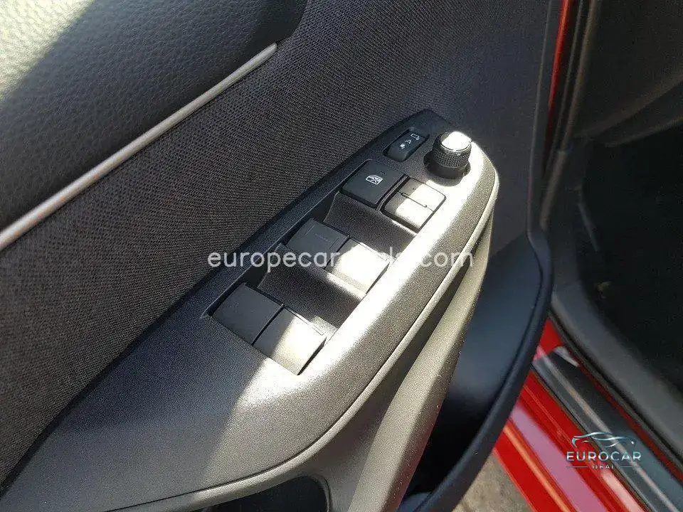 Mazda 2 Hybrid