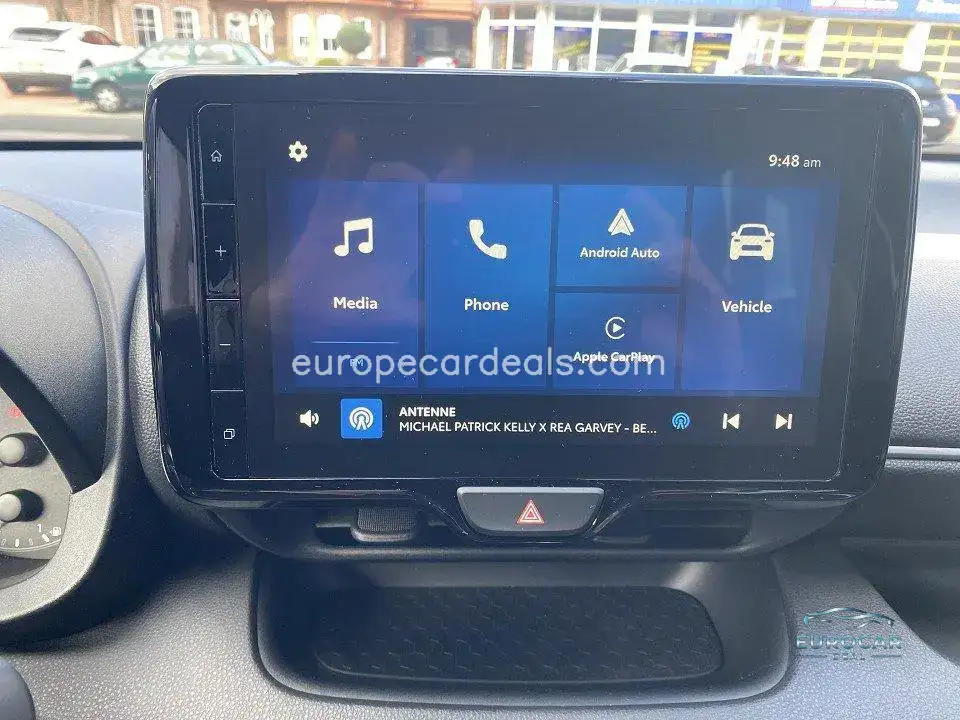 Mazda 2 Hybrid