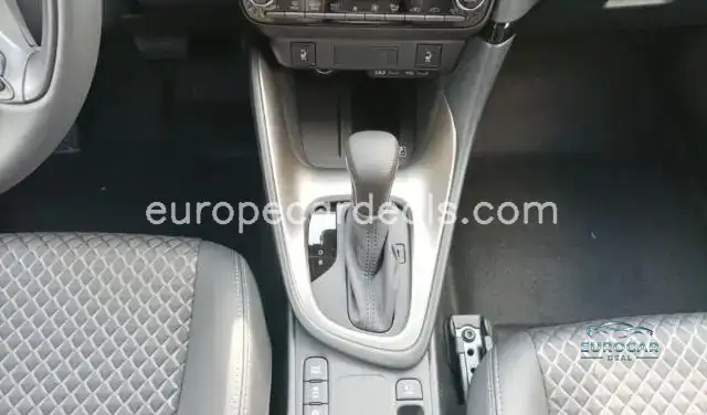 Mazda 2 Hybrid