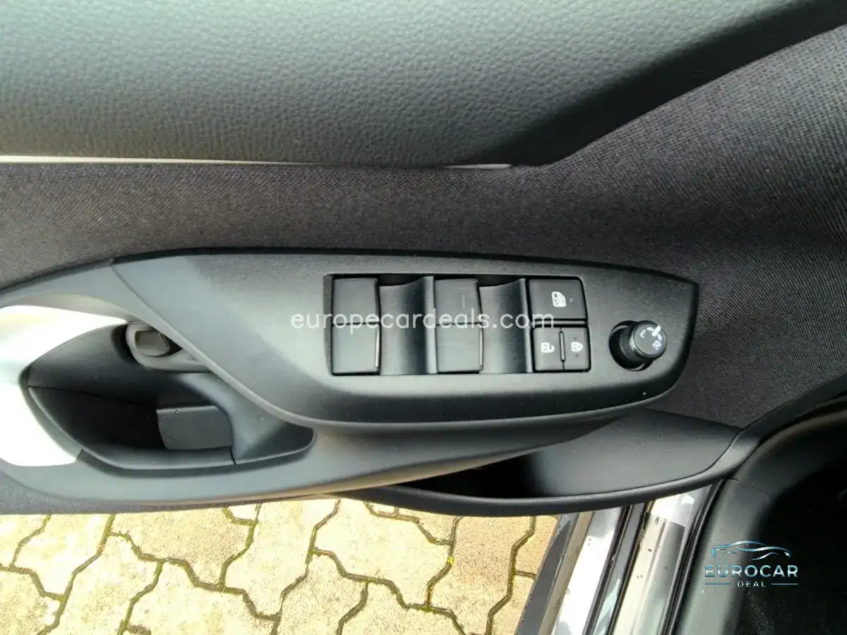 Mazda 2 Hybrid