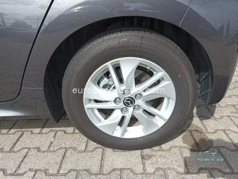 Mazda 2 Hybrid
