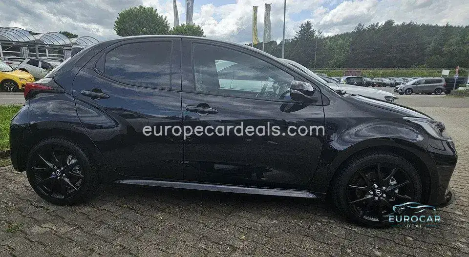 Mazda 2 Hybrid
