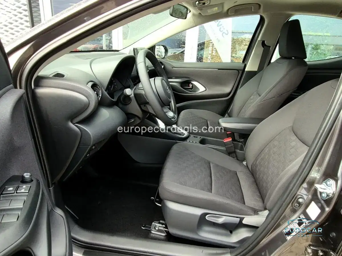 Mazda 2 Hybrid