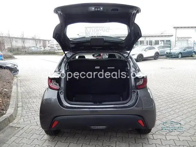Mazda 2 Hybrid