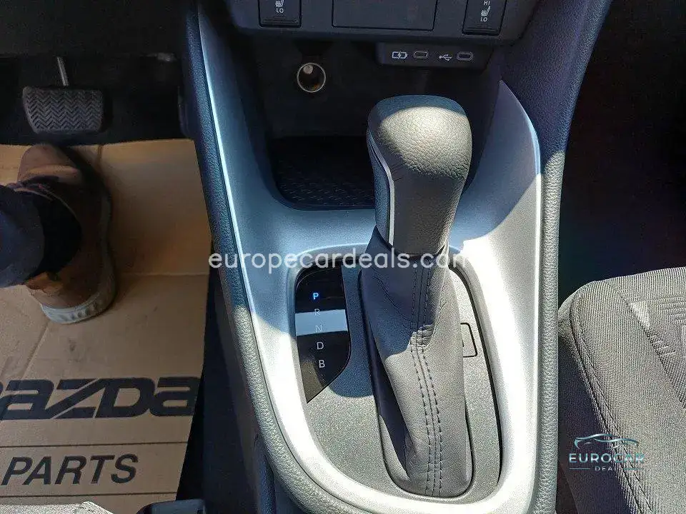 Mazda 2 Hybrid
