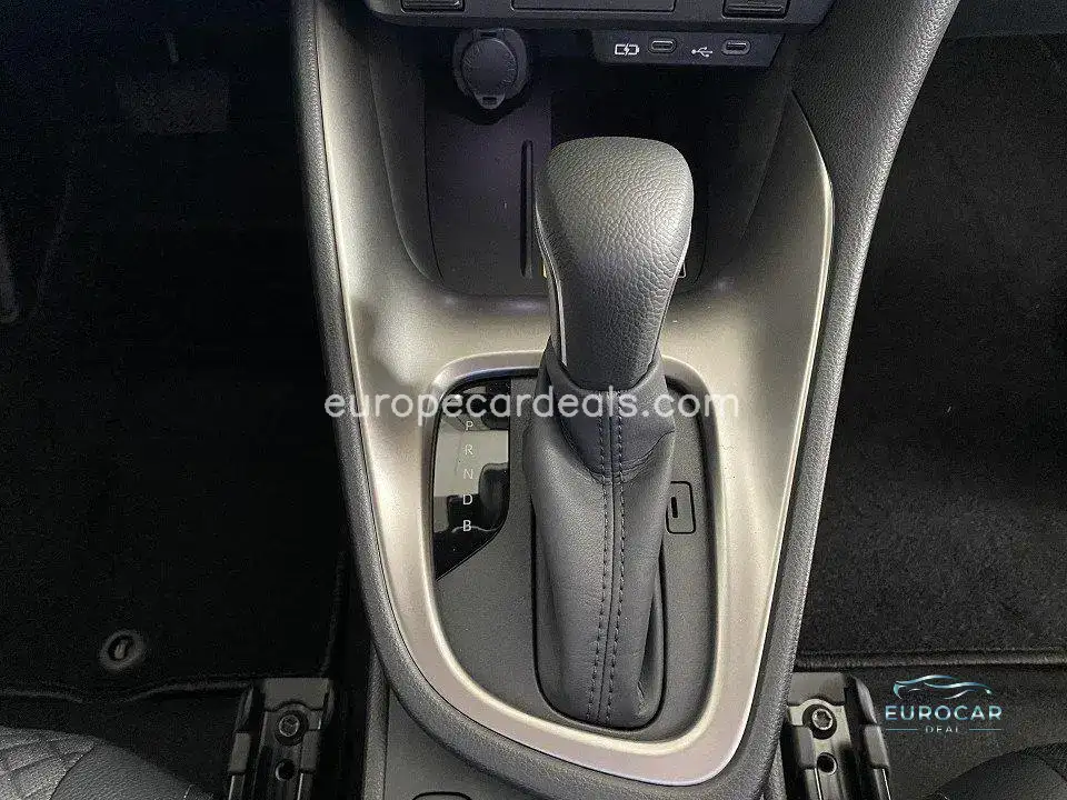 Mazda 2 Hybrid