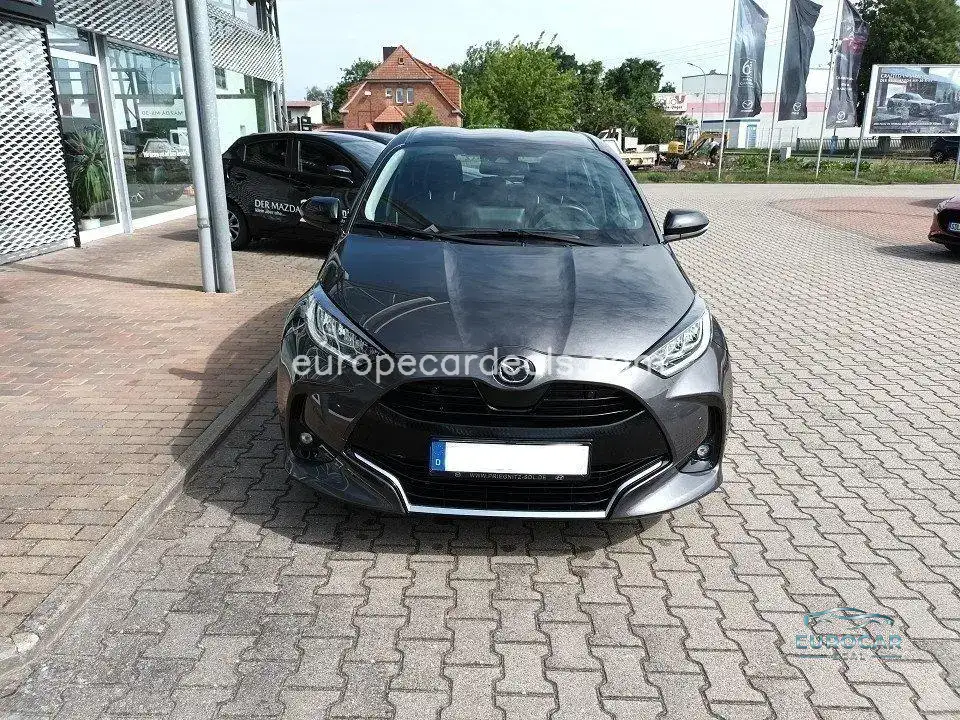 Mazda 2 Hybrid