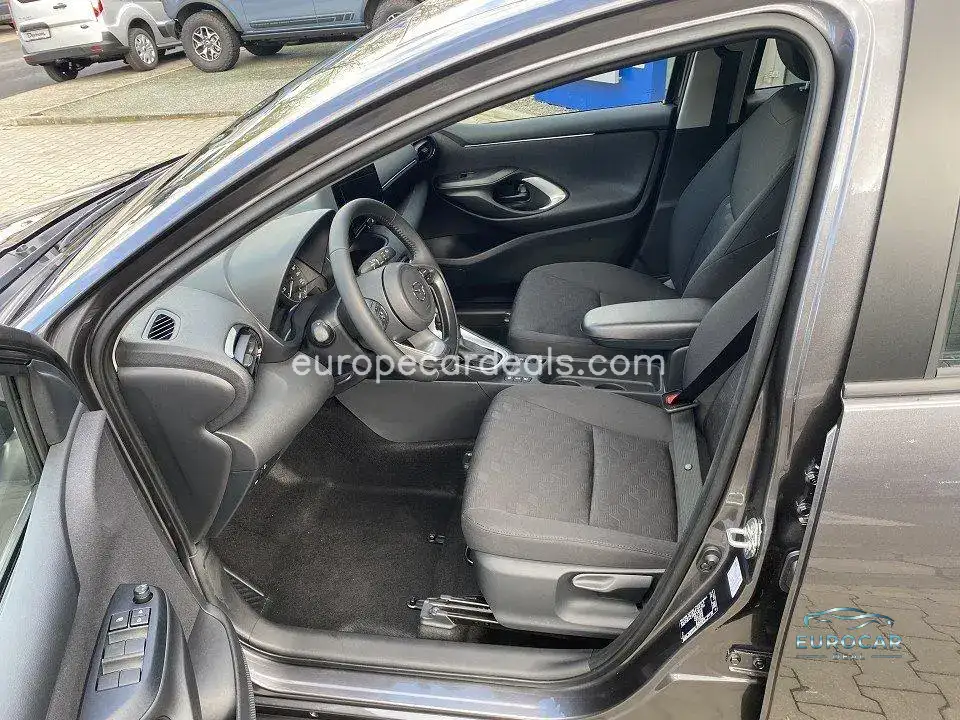 Mazda 2 Hybrid