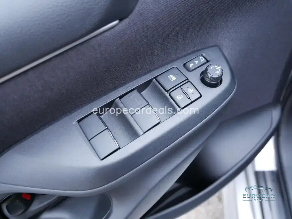 Mazda 2 Hybrid