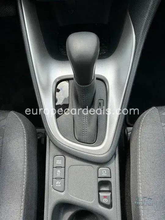 Mazda 2 Hybrid