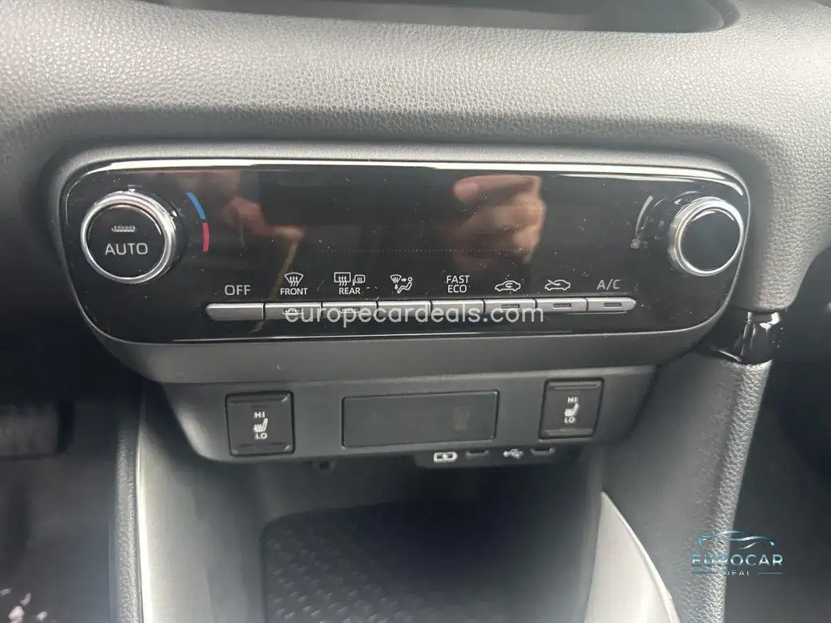 Mazda 2 Hybrid