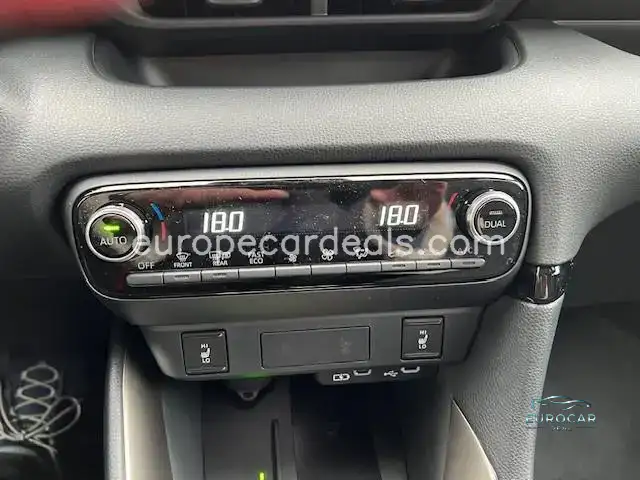Mazda 2 Hybrid