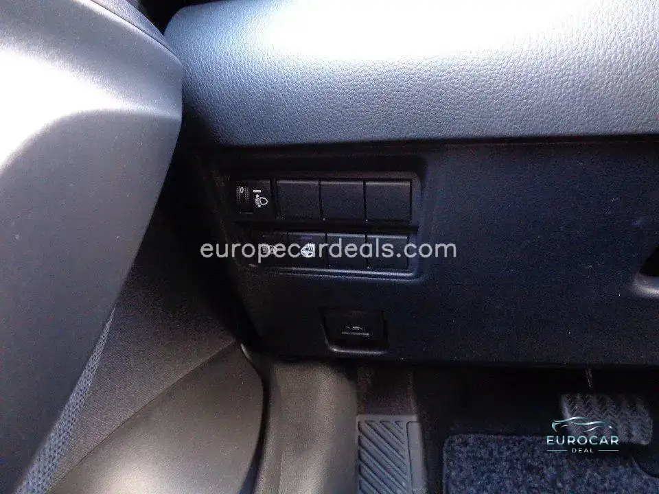 Mazda 2 Hybrid