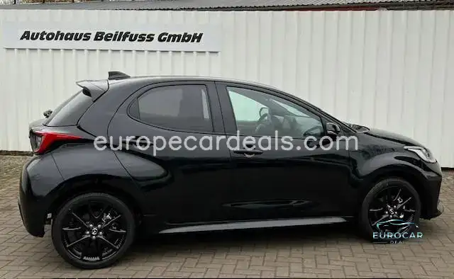 Mazda 2 Hybrid