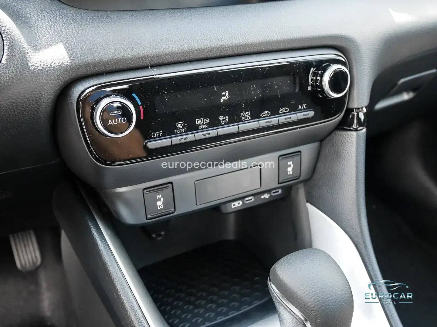 Mazda 2 Hybrid
