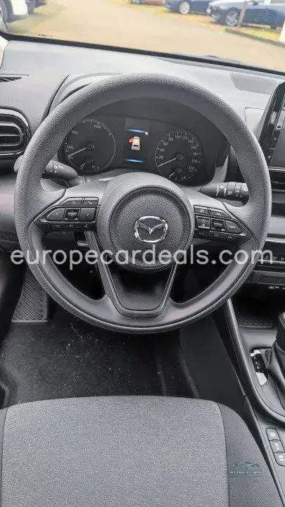 Mazda 2 Hybrid