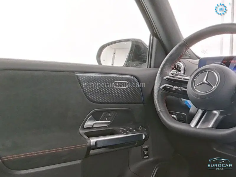 Mercedes-Benz EQB