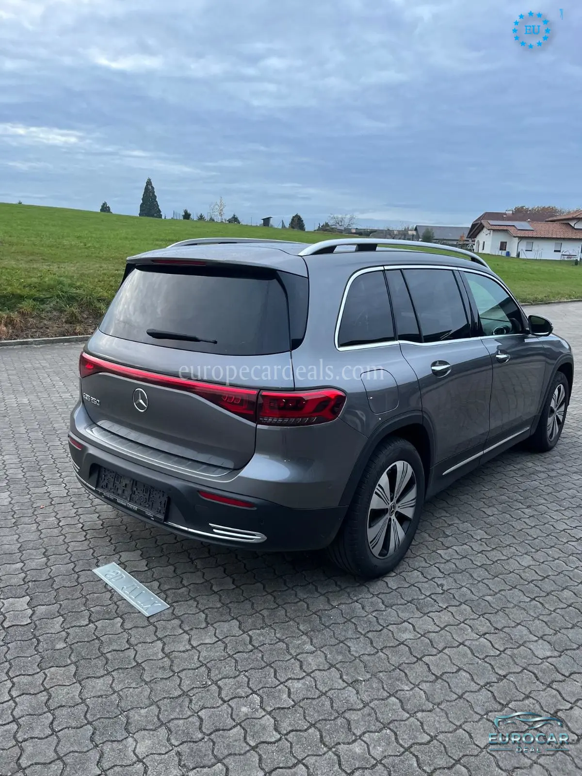 Mercedes-Benz EQB