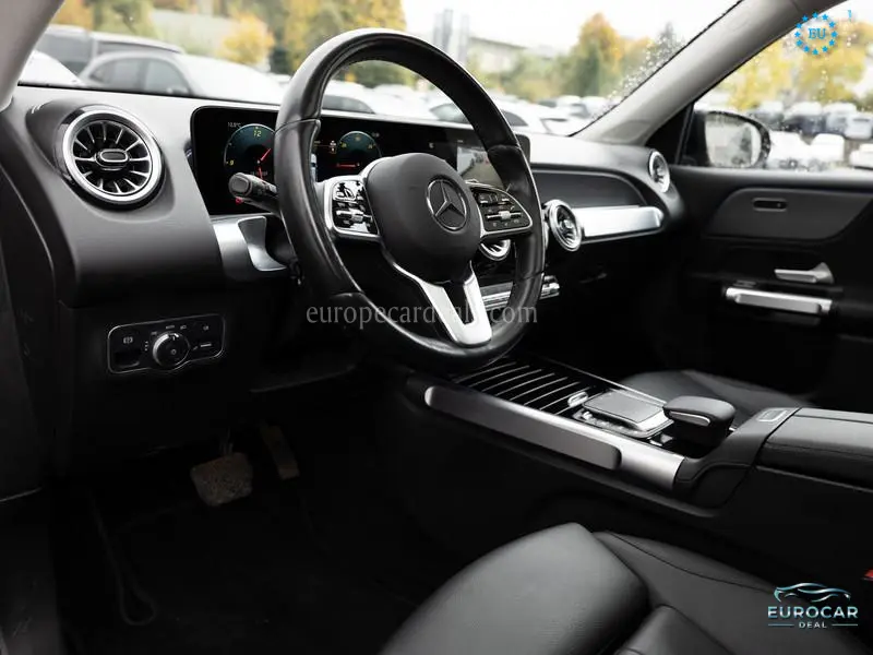 Mercedes-Benz EQB