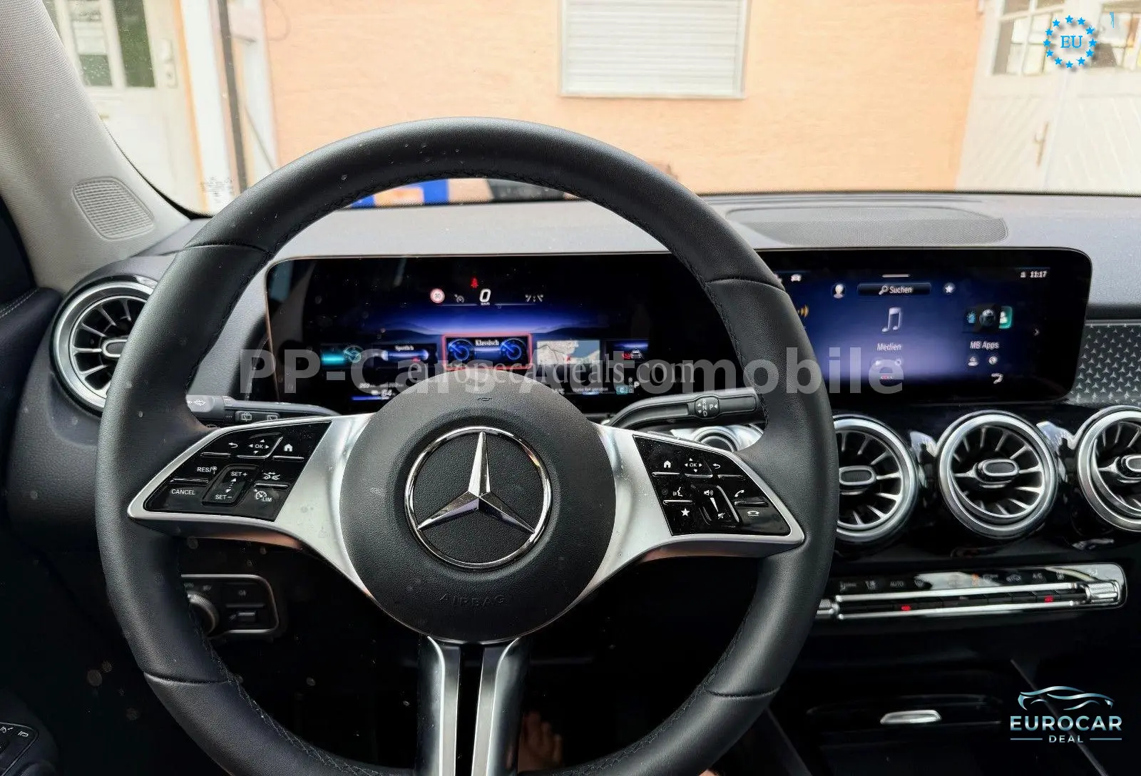 Mercedes-Benz EQB