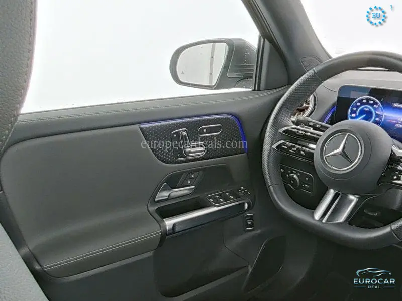 Mercedes-Benz EQB