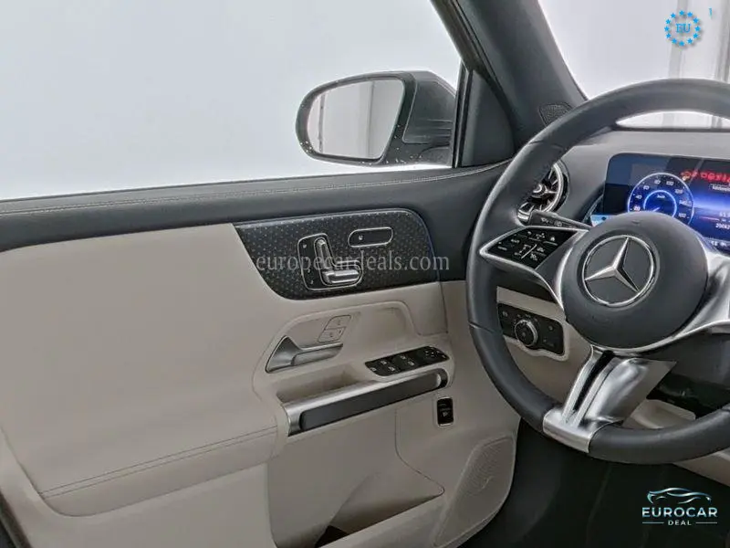 Mercedes-Benz EQB