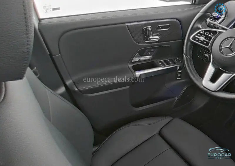 Mercedes-Benz EQB
