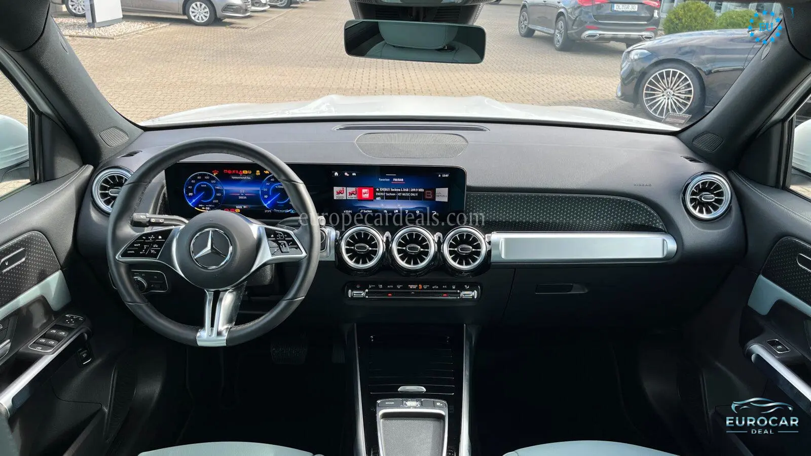 Mercedes-Benz EQB