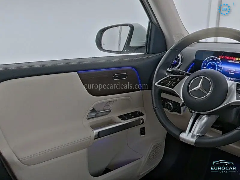 Mercedes-Benz EQB
