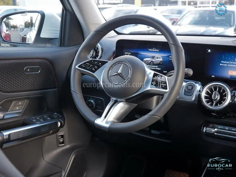 Mercedes-Benz EQB