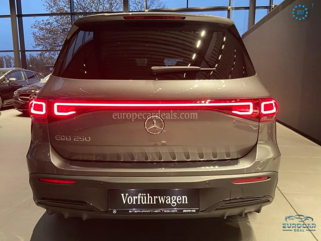 Mercedes-Benz EQB