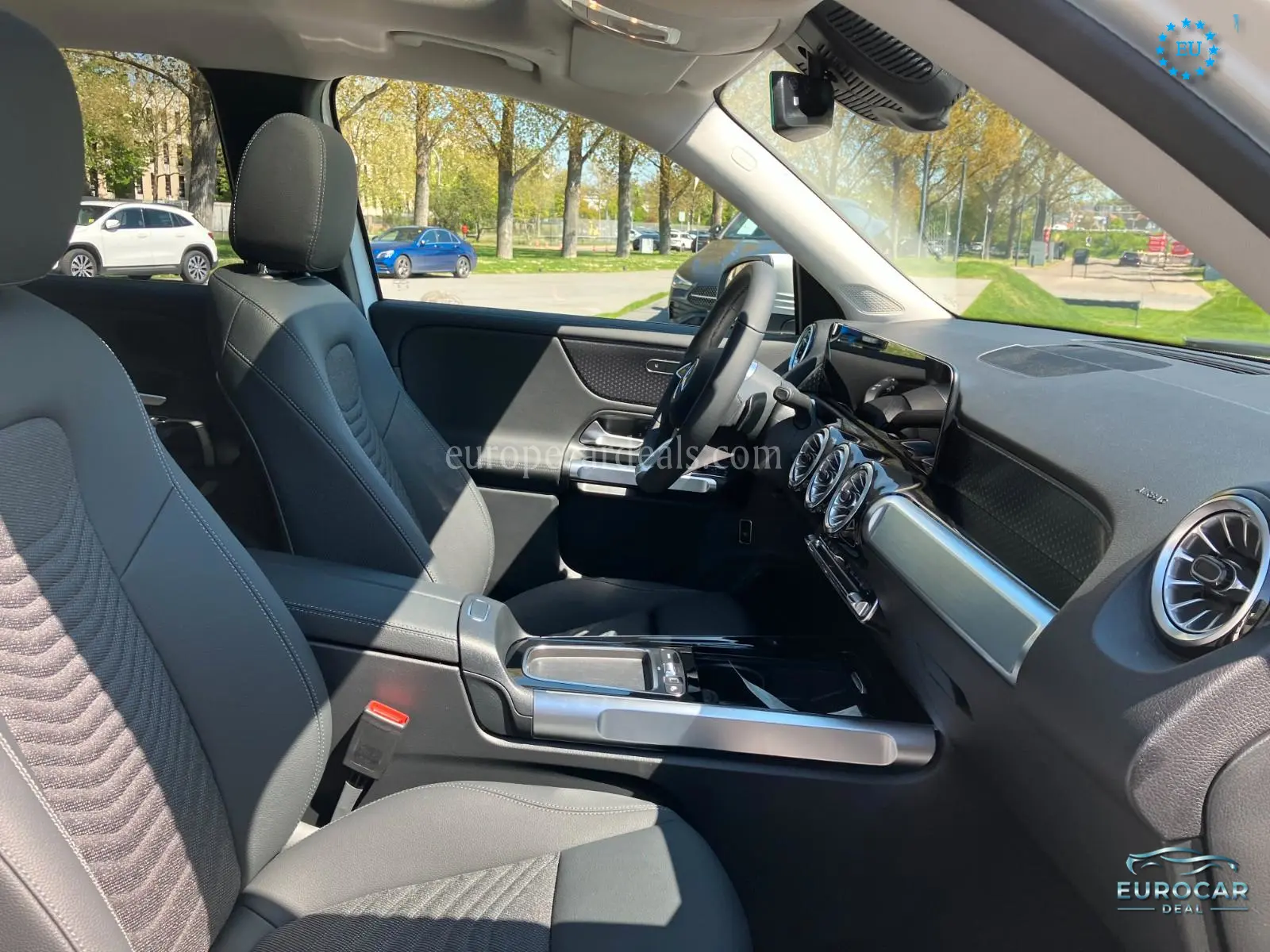 Mercedes-Benz EQB