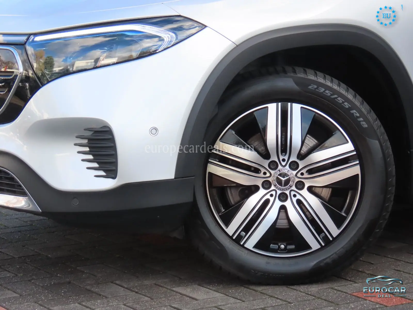 Mercedes-Benz EQB