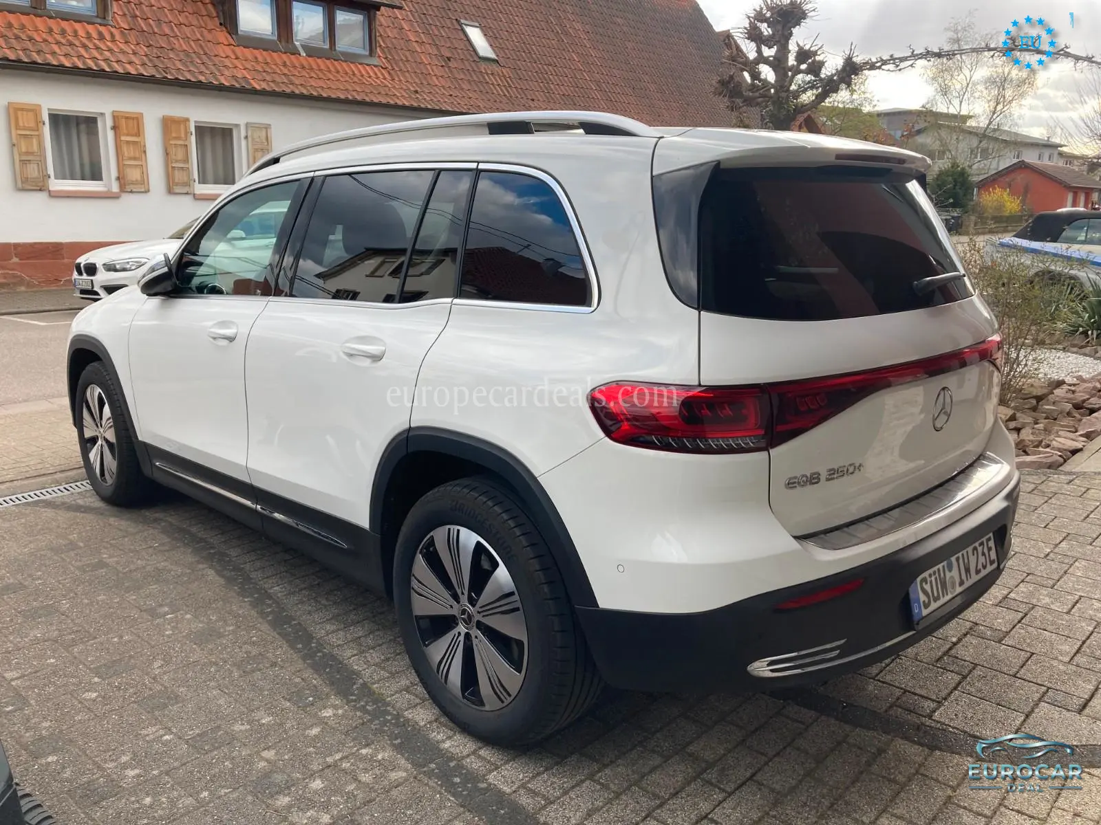 Mercedes-Benz EQB