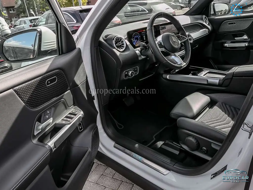Mercedes-Benz EQB