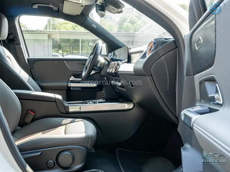 Mercedes-Benz EQB