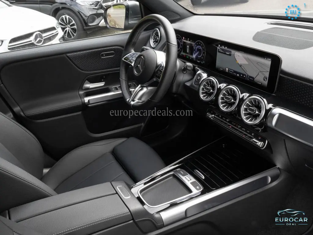 Mercedes-Benz EQB