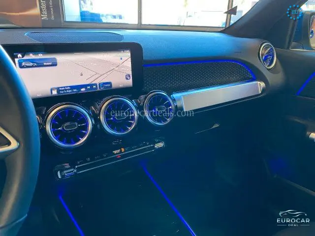Mercedes-Benz EQB